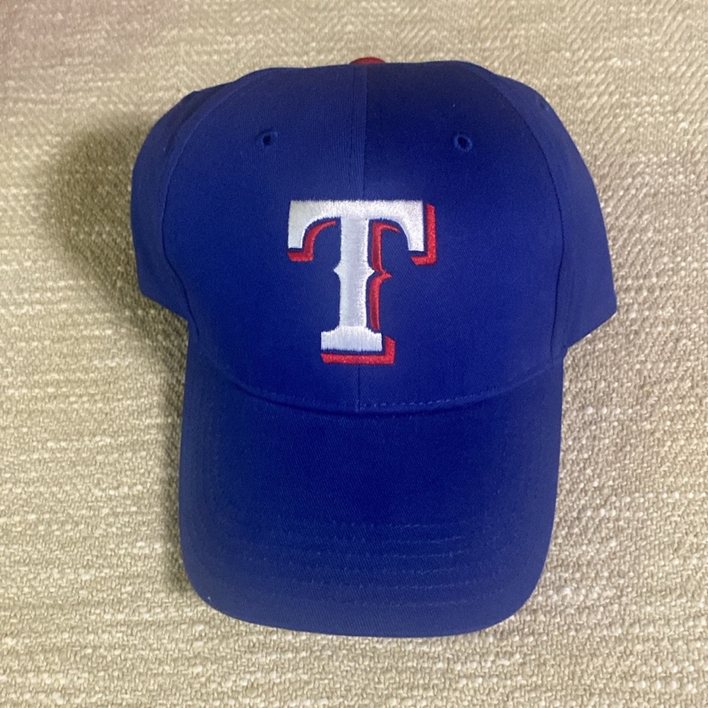 General Merchandise NWOT Texas Rangers baseball hat